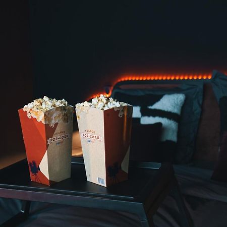 Cinema Room L'Unique Experience By Noma Сент-Этьен Экстерьер фото